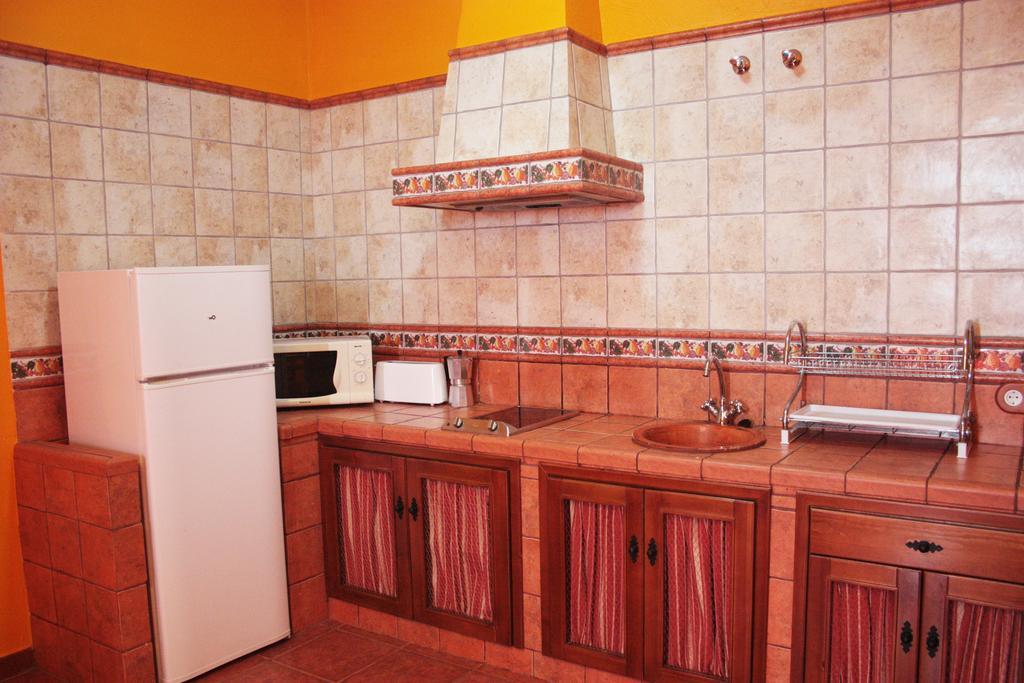Apartamentos Trinidad Alange Habitación foto